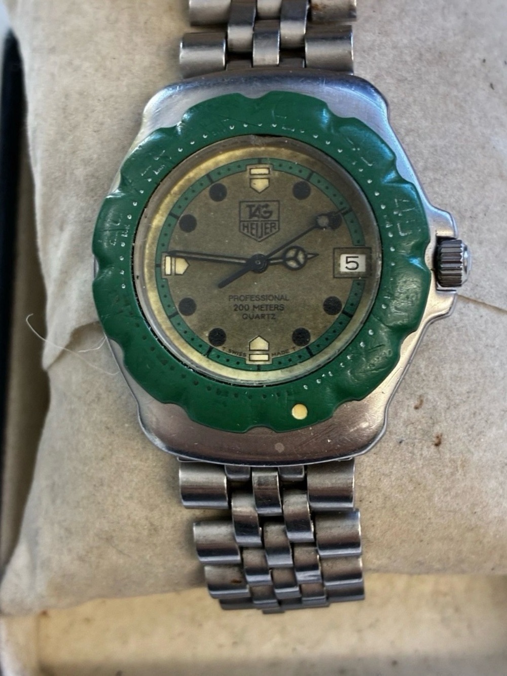 TAG HEUER Formula 1 Professional 200 372.513 Working New Battery!